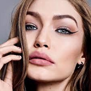 Maybelline New York Hacim Etkili Siyah Maskara 9.5 ml - Very Black