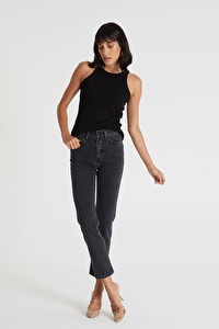 Gwen Siyah Yüksek Bel Regular Tappered Jean Pantolon C 4667-012