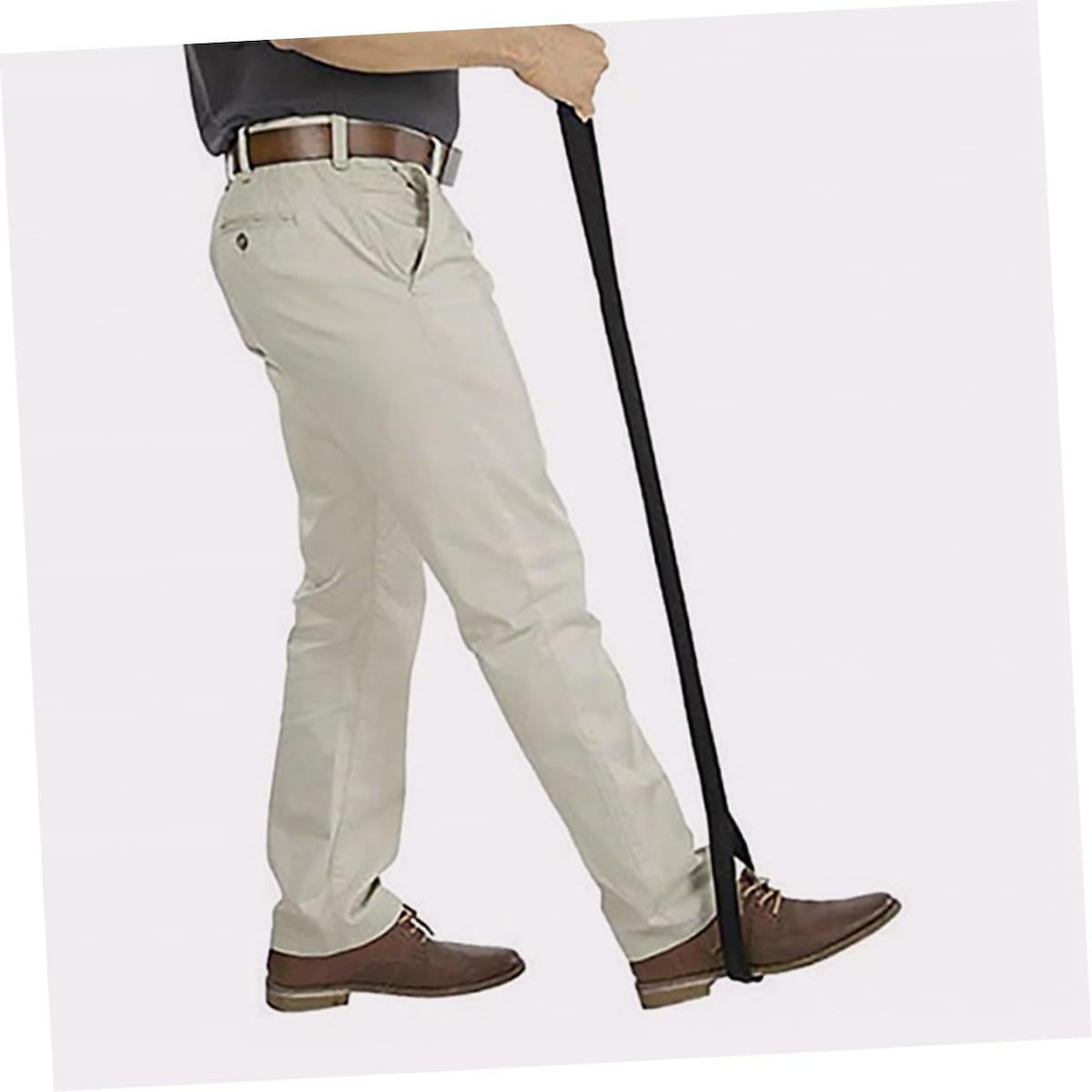 Slife Diz Bacak Kaldırma Destek Aparatı ; Kalça diz bacak yaralanmaları, VE ameliyat olanlarda bacaklarını kolayca hareket ettirmelerine yardımcı olur, ; Bacakları yataktan, arabadan, tekerlekli sandalyeden, hareket etmelerine olanak sağlar. ; Her iki uçta bulunan Slife BACAK KALDIRICI HALKALARI, bacağınızı çekip kaldırmayı veya oturtmayı kolaylaştırır. ; Rehabilitasyon süresince kişiye yürüyüş desteği sağlar, ; Hareket Gücü Azalmış Kişiler ve Diz ve Kalça Protezi Dahil Yaralanma veya Ameliyat Olanlar İçin Uygundur. ; Artrit ve Bacak Zayıflığı Olan Hastalarda Yardımcı Araç olarak da kullanılabilir. ; Slife Diz Bacak Kaldırma, her boyuttaki ayağı barındıracak kadar büyüktür ayrıca ayağın kaymamasını sağlamak için kaymaz olacak şekilde tasarlanmıştır. ; Slife Diz Bacak Kaldırma , ayağın eğilmeden kolayca konumlandırılmasını sağlar. ; Kimler Kullanabilir. ; Düşük Ayak Problemi olanlar ; İnme ; Alçılı Bacak ; Hafif ve küçük Boyutu ile taşıması ve saklaması kolaydır. ; 2 Kademe slife el tutamaçlıdır. ; Son derece sağlam bir Kayıştır. ; Ürün yüksekliği 90 cm ; ÜRÜN YERLİ ÜRETİM OLUP Slife GÜVENCESİNDE ÜRETİLMİŞTİR. ;