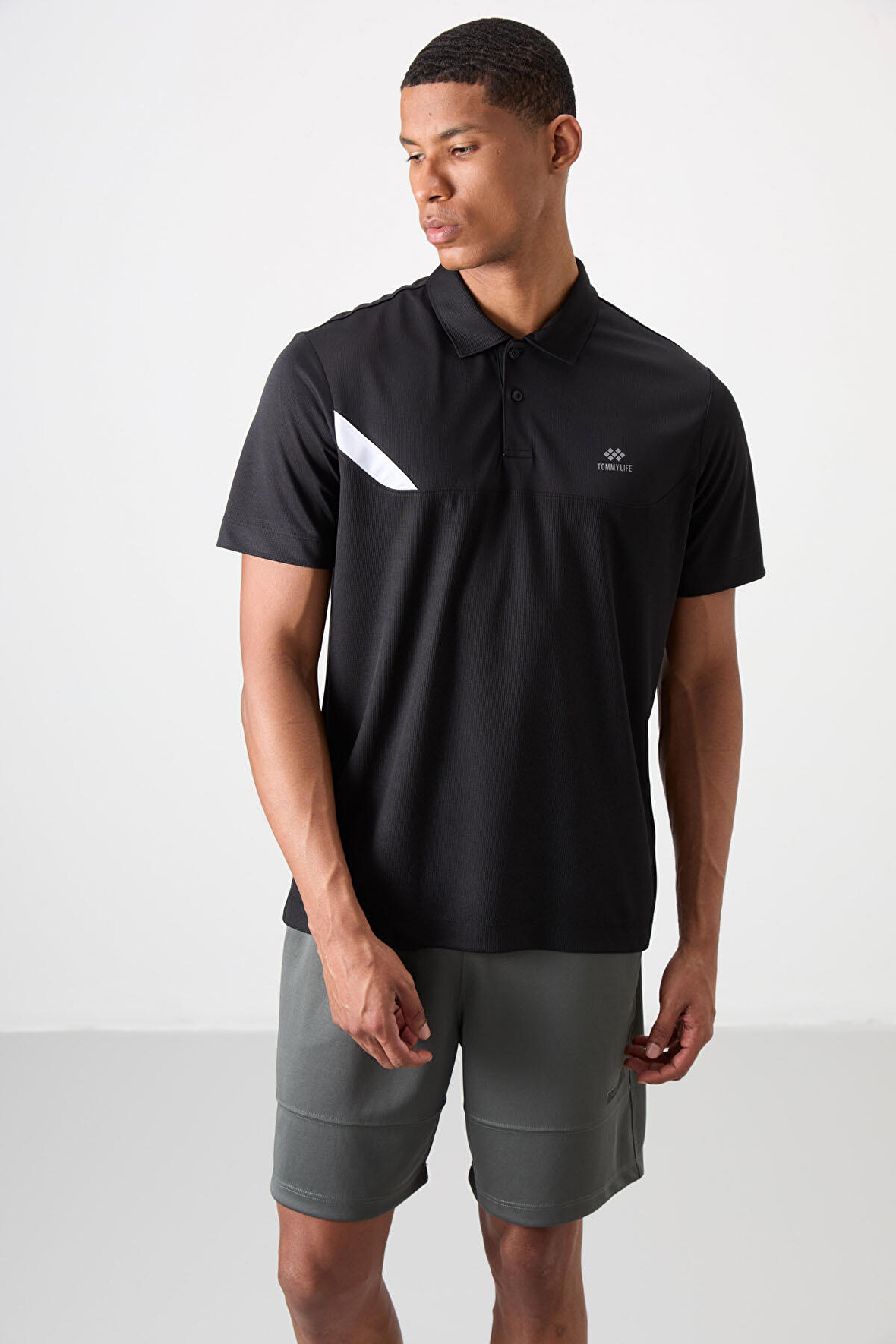 Siyah Polyester Nefes Alan Dokulu İnce Esnek Standart Fit Polo Yaka Erkek Performans T-Shirt - 88402