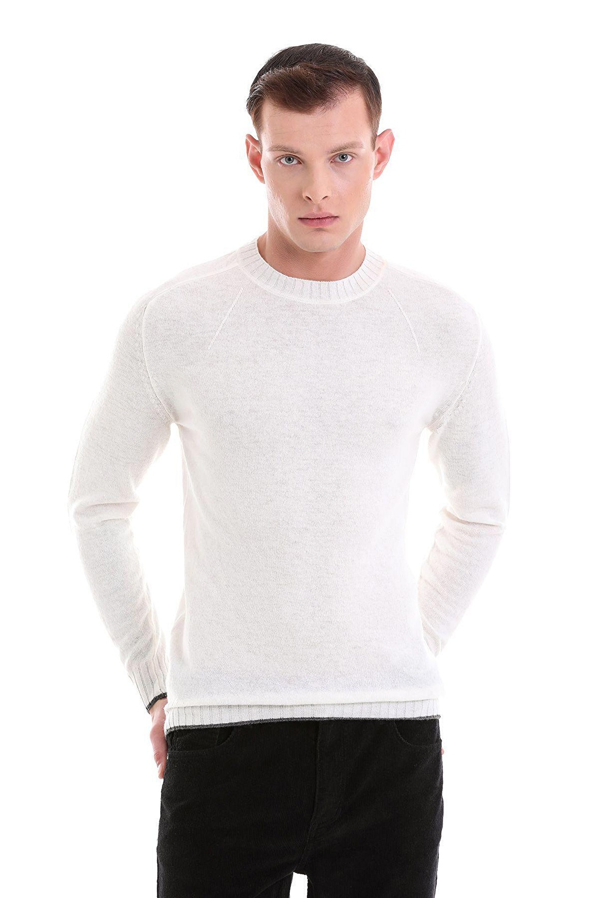 Ekru Regular Fit Düz Bisiklet Yaka Yünlü Casual Triko Kazak | L