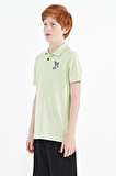 Açık Yeşil Minimal Nakış Detaylı Standart Kalıp Polo Yaka Erkek Çocuk T-Shirt - 11084