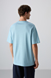 Açık Mavi Pamuklu Kalın Yüzeyi Dokulu Oversize Fit Baskılı Erkek T-Shirt - 88336