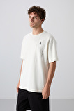 Ekru Pamuklu Kalın Yüzeyi Dokulu Oversize Fit Baskılı Erkek T-Shirt - 88338
