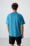 Petrol Mavi Pamuklu Kalın Yüzeyi Dokulu Oversize Fit  Baskılı Erkek T-Shirt - 88369