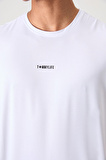 Beyaz Polyester Nefes Alan Dokulu İnce Esnek Standart Fit Erkek Performans T-Shirt - 88384