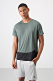 Haki Polyester Nefes Alan Dokulu İnce Esnek Standart Fit Erkek Performans T-Shirt - 88383