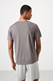 Koyu Gri Polyester Nefes Alan Dokulu İnce Esnek Standart Fit Erkek Performans T-Shirt - 88391