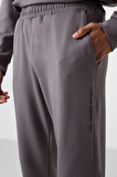 Koyu Gri Pamuklu Kalın Yumuşak Dokulu Comfort Fit Baskılı Erkek Eşofman Takım - 85253