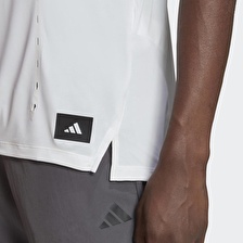 adidas Best Of Adi Erkek Beyaz Tişört (IC2120)