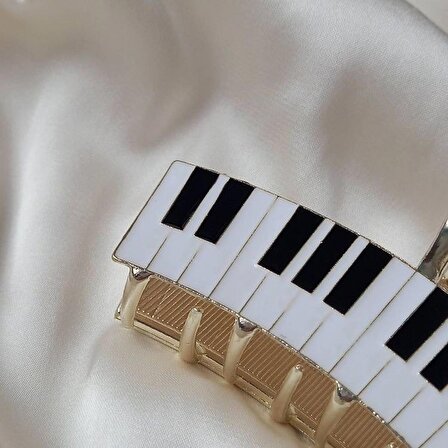 Herşey Nota Piyano Kadın Büyük Dişli Mandal Toka 