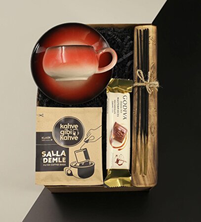 Vintage Fincan & Tütsü Tabağı & Tütsü & Kahve Gibi Kahve Salla Demle Filtre Kahve & Godiva Masterpieces Karamelli Çikolata Hediye Seti