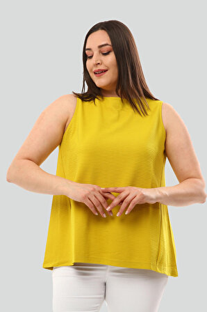 Kadın Arka Yırtmaç Detaylı Kolsuz Sarı Bluz