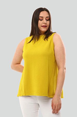 Kadın Arka Yırtmaç Detaylı Kolsuz Sarı Bluz