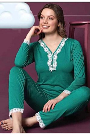  
Dantel Detaylı Kadın Pijama Takımı Yeşil