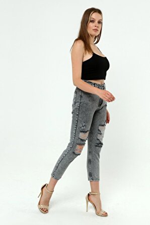 Kadın Bacak Lazer Yırtık Detaylı Mom Jeans Kot Pantolon