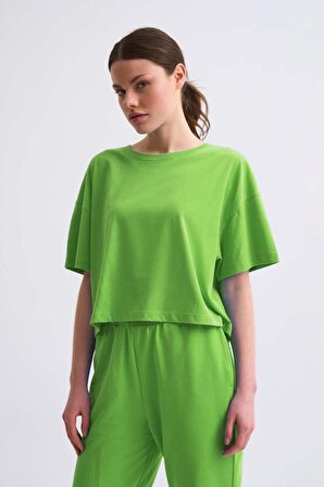 The Recolor Organik Regular Fit Kısa Kollu Kadın Crop Tişört - Yeşil