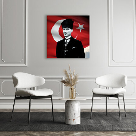 Birlikte Yücelen Semboller: Türk Bayrağı ve Atatürk Kanvas Tablo