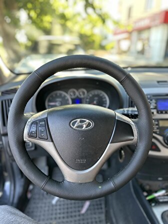 Hyundai i30 Araca Özel Direksiyon Kılıfı 