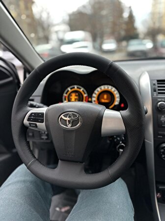 Toyota Corolla 2010-2012 Tam Uyumlu Direksiyon Kılıfı