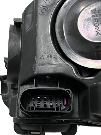 Ford Focus III 2011-2014 Ön Sağ Far Siyah Zemin