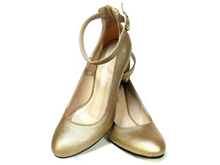 Zenay Koyu Altın Tokalı Bilekten Bağlamalı Topuklu Ayakkabı