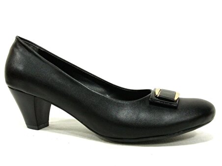 Ventes Siyah Tokalı Topuklu Bayan Ayakkabı