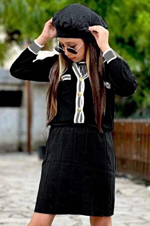 Kız Çocuk Gold Düğme ve Şerit Detaylı Triko Siyah Etekli Takım