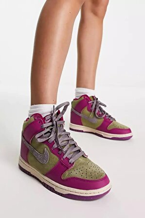 Nike Dunk High Dynamic Berry Kadın Bilekli Spor Ayakkabı