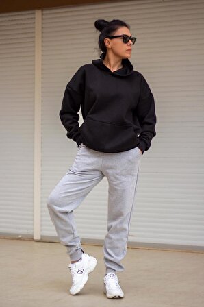 Siyah Basic 3 Üç İplik Ekstra Kalın Kapüşonlu Kanguru Cep Uzun Kollu Kadın Sweatshirt 23KSWTUCPL