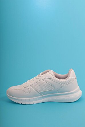 Beyaz Cilt Poli Taban Bağcıklı Spor Ayakkabı