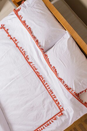 Vivamaison Kırmızı Ponponlu Beyaz Yüzde Yüz Pamuk Tek Kişilik Nevresim Yastık Seti 160x220 cm