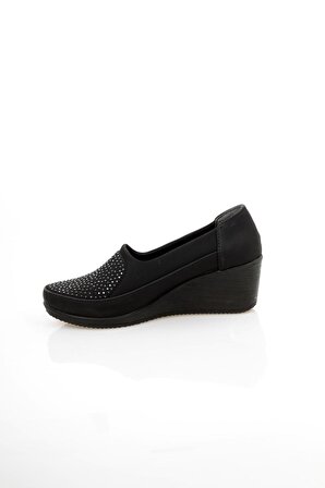 Siyah Dolgu Topuk Önü Taşlı Streçli Ayakkabı