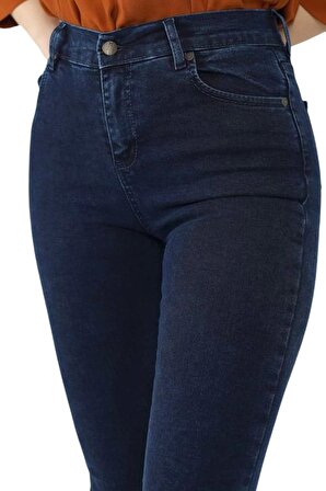 Kadın Büyük Beden Yüksek Bel Jeans Dar Paça Pantolon BGL-ST02113