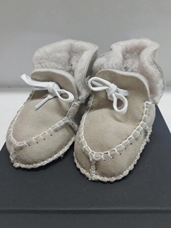 Bebek Organik Kuzu Derisi Bağcıklı Bebek Botu Bebek Patiği İlk Adım Ayakkabısı 12-18 AY
