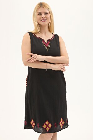 Şile Bezi Siyah Kolsuz Nakışlı Otantik Yazlık Elbise