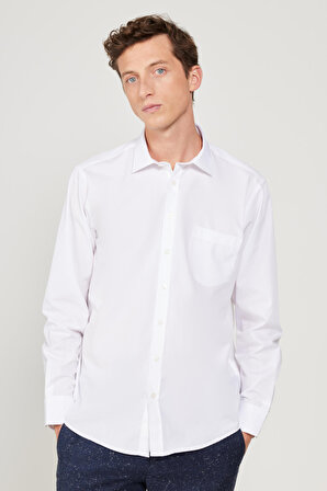 Erkek Beyaz Ütülemesi Kolay Comfort Fit Geniş Kesim Klasik Yaka Gömlek