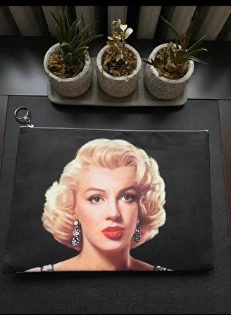 Herşey Nota Marilyn Monroe Clutch Portföy Çanta