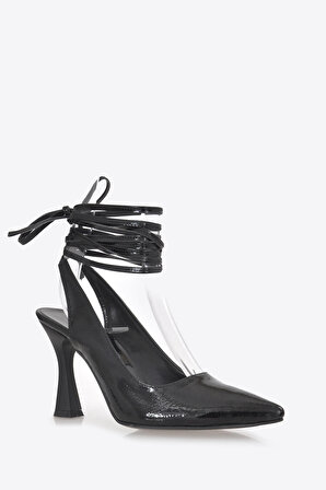 Kadın  Siyah Rugan Klasik Topuklu Ayakkabı VZN23Y-014 