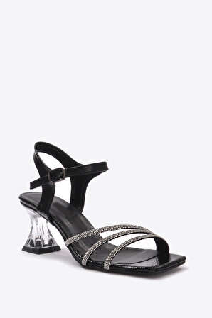 Kadın  Siyah Klasik Topuklu Ayakkabı VZN23Y-030 
