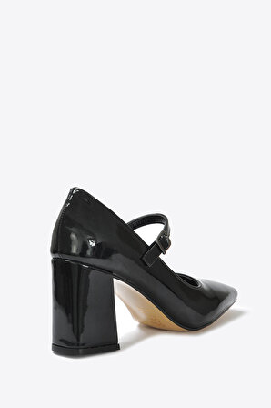 Kadın  Siyah Rugan Klasik Topuklu Ayakkabı VZN23K-107 