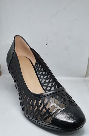 White Line 8669 Kadın Kalın Topuklu Klasik Ayakkabı Siyah