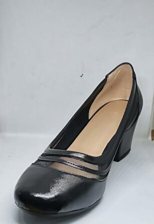 White Line 8608 Kadın Kalın Topuklu Klasik Ayakkabı Siyah