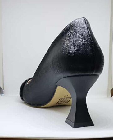 Bilener 803 Kadın Kapalı Taşlı Kadeh Kısa Ökçeli Stiletto Ayakkabı Siyah