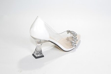 YAZKIŞ Kadın Beyaz Siyah Platin 8cm Kadeh Topuklu Şeffaf Üzeri Taşlı Düğün Nişan Abiye Ayakkabı