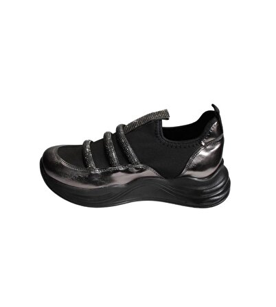 YAZKIŞ Kadın Siyah Streç Kumaş Üzeri Taşlı 4cm Kalın Comfort Taban Kenarları Platın Spor Ayakkabı