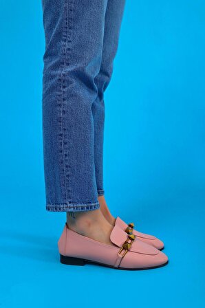 
Nemesis Shoes Gerçek Deri Kadın Loafer Ayakkabı Zincir Detaylı Pudra Deri