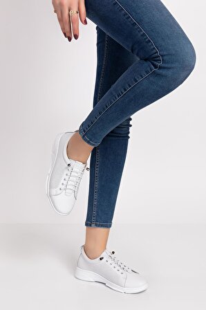 Kadın Hakiki Deri Ortopedik Beyaz Sneaker Ayakkabı