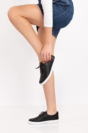 Kadın Hakiki Deri Ortopedik Siyah Sneaker Ayakkabı