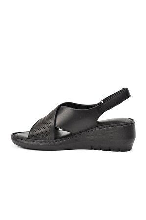 Clavi 605 Siyah Hakiki Deri Dolgu Kadın Dolgu Topuk Sandalet